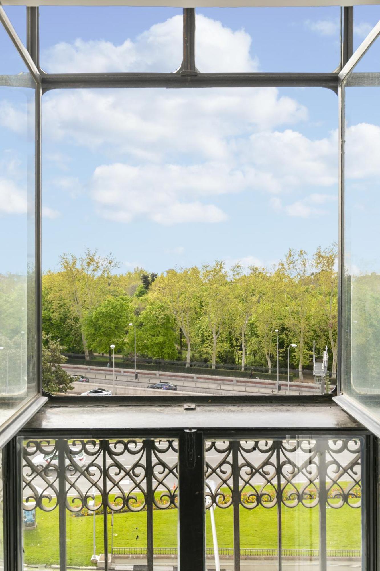 Apartamento Con Vistas Al Parque Del Retiro Madrid Exteriér fotografie